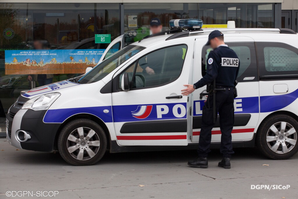 Le Havre : un policier blessé en voulant intercepter un scooter après un refus d'obtempérer 