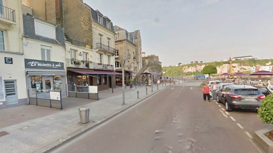 L'incident s'est produit au 112 quai Henri IV peu avant 15h30 (illustration)