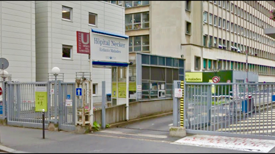 La fillette a été admise à l'hôpital Necker à Paris avec un pronostic vital engagé (illustration @Google Maps)