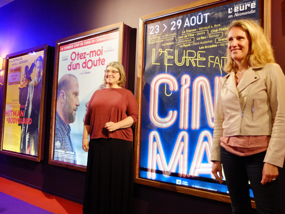 Catherine Delalande, conseillère départementale de l'Eure et Nataly Lavigne, la directrice du ciné Pathé d'Évreux ont présenté et détaillé l'opération (Photo @CD27)