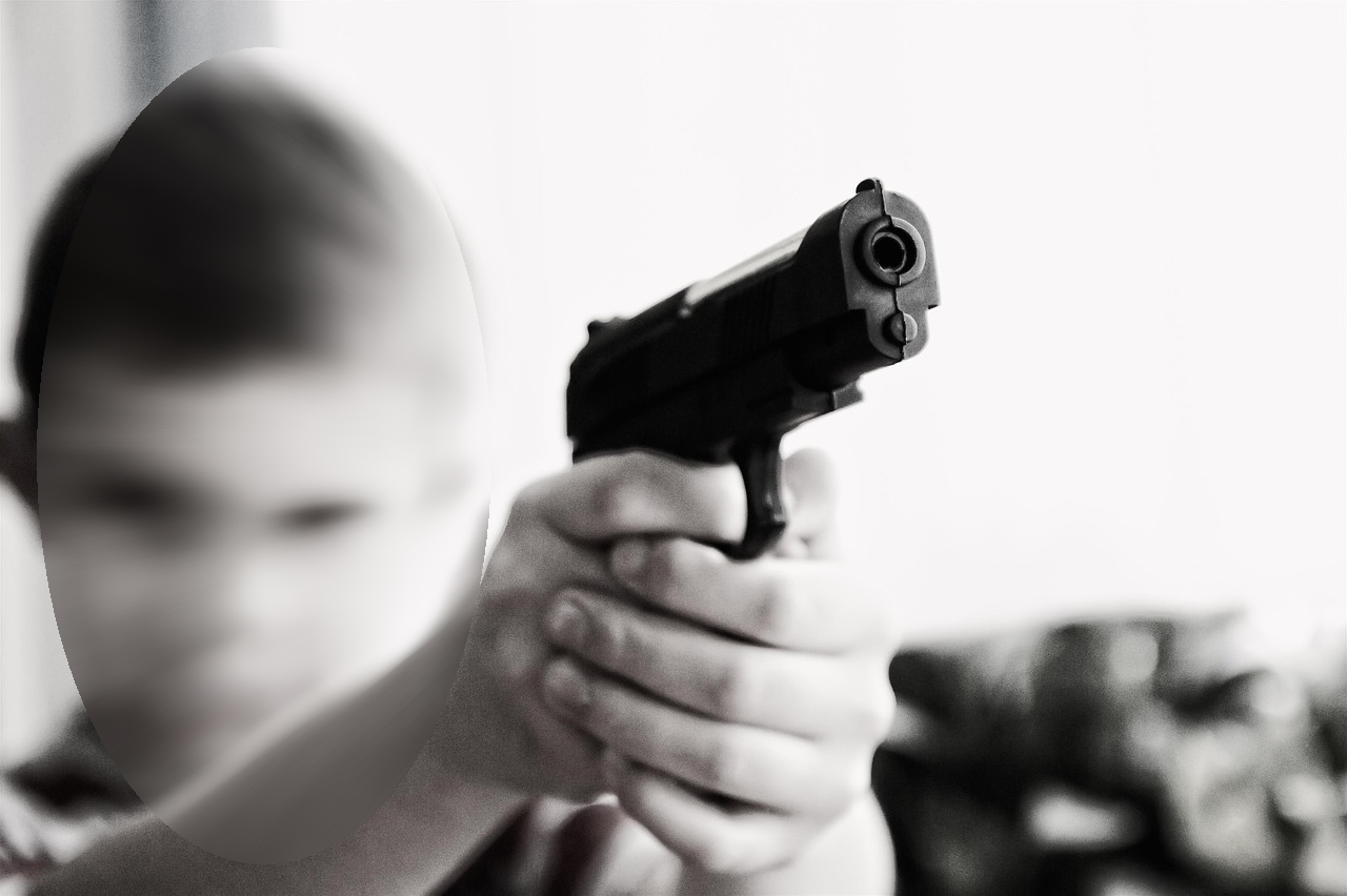 L’adolescent a pointé son arme sur la conductrice et  s’est installé au volant de son véhicule (Illustration @ Pixabay)