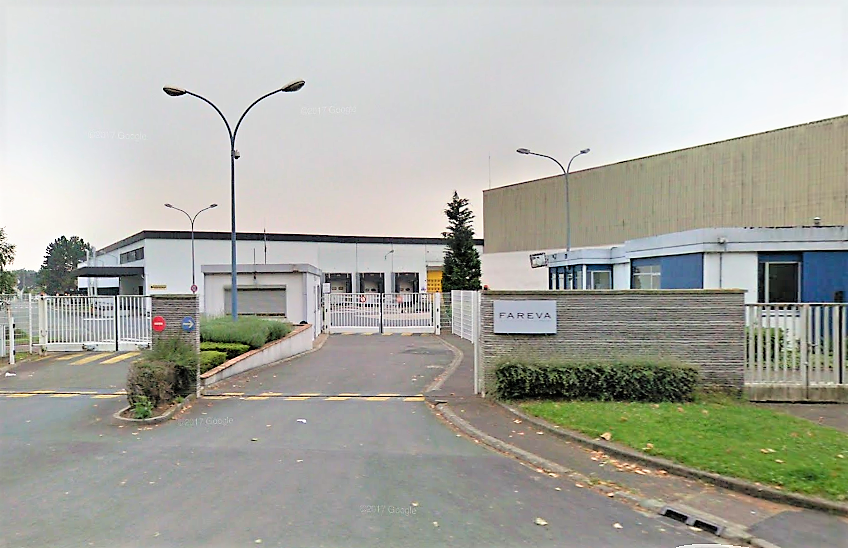 Les deux salariès, la mère et le fils, travaillaient dans cette usine de parfums à Poissy (Illustration © Google Maps)