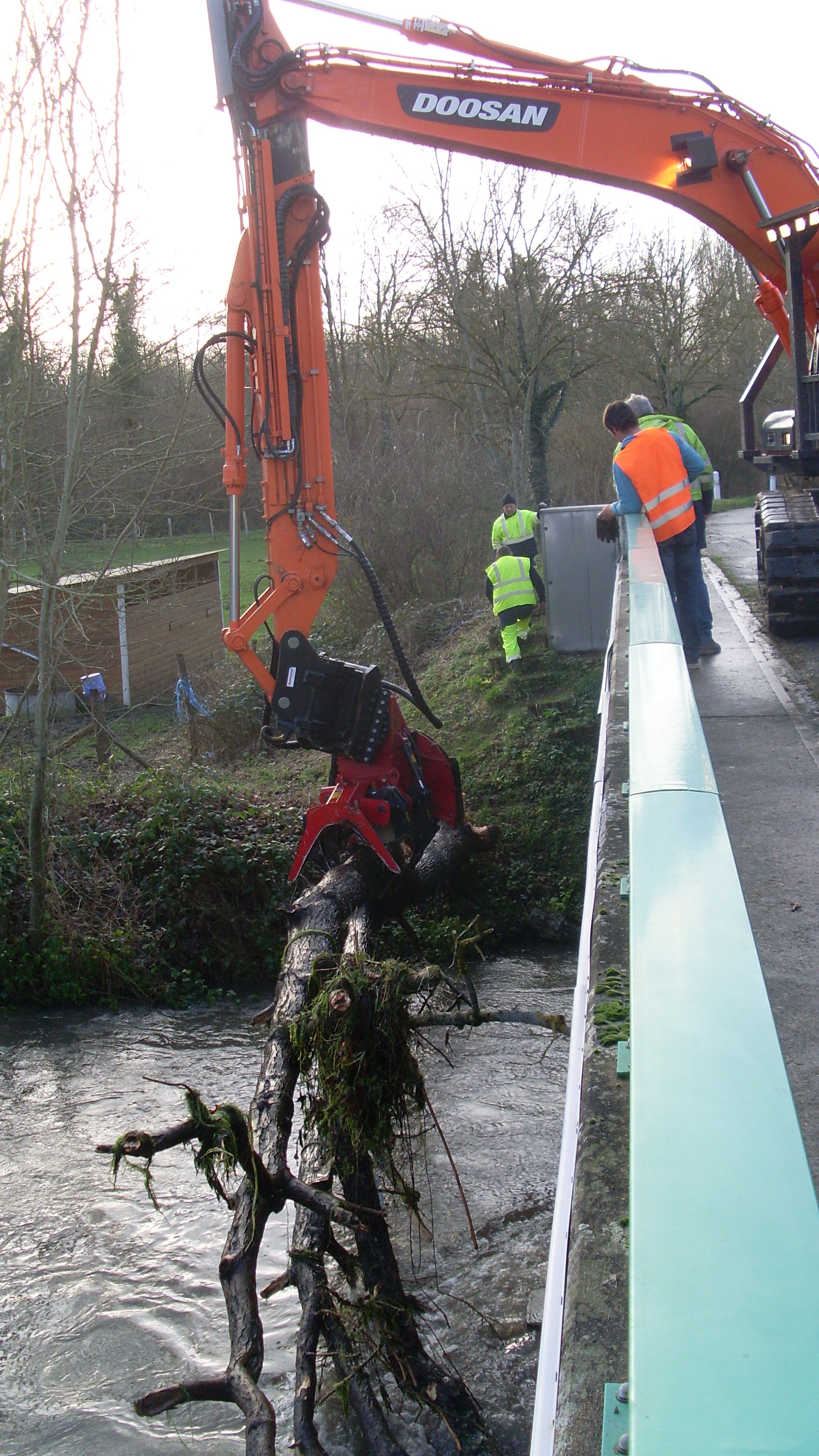 Arbres et câbles électriques arrachés, camion renversé... La tempête Eleanor est passée (aussi) par l'Eure