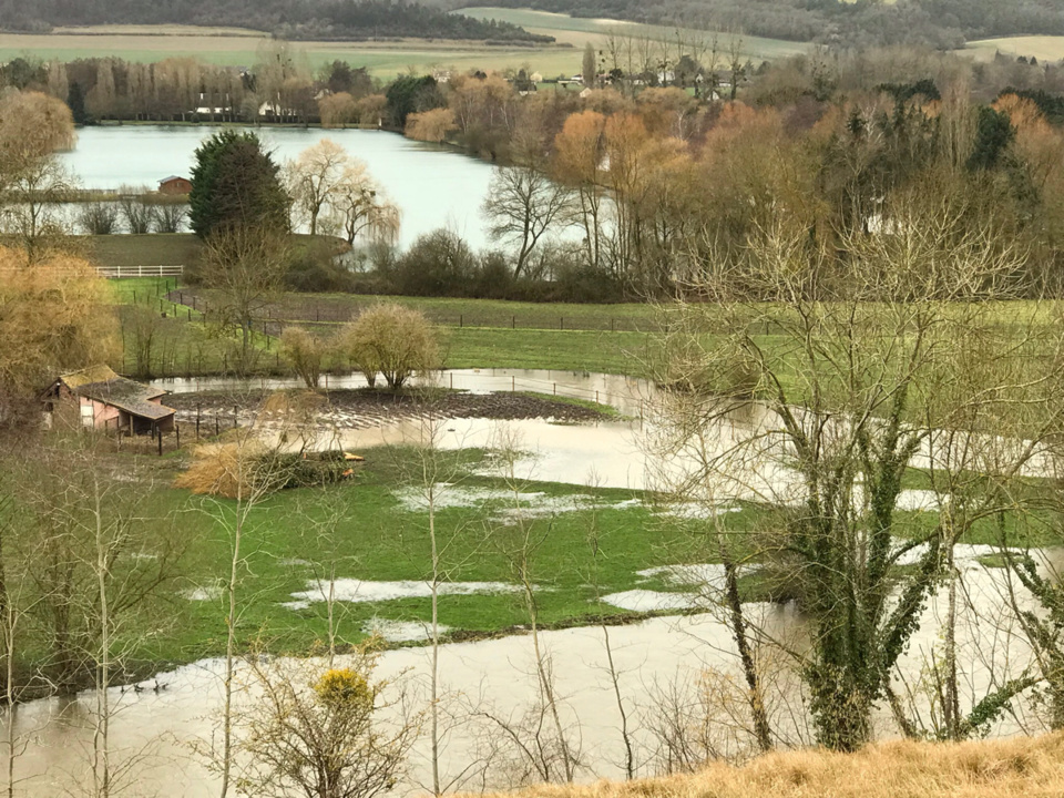 Inondations aussi dans la vallée d'Eure, près de Pacy-sur-Eure (Photo © infoNormandie)