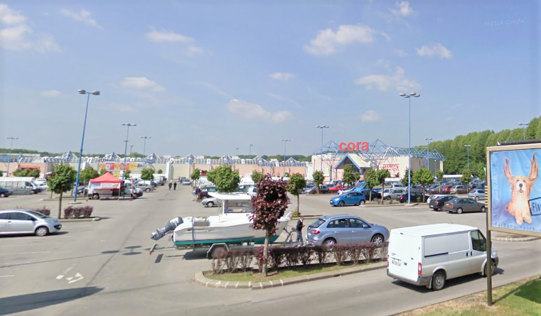 L'agression s'est produite sur le parking du centre commercial Cora (Illustration)