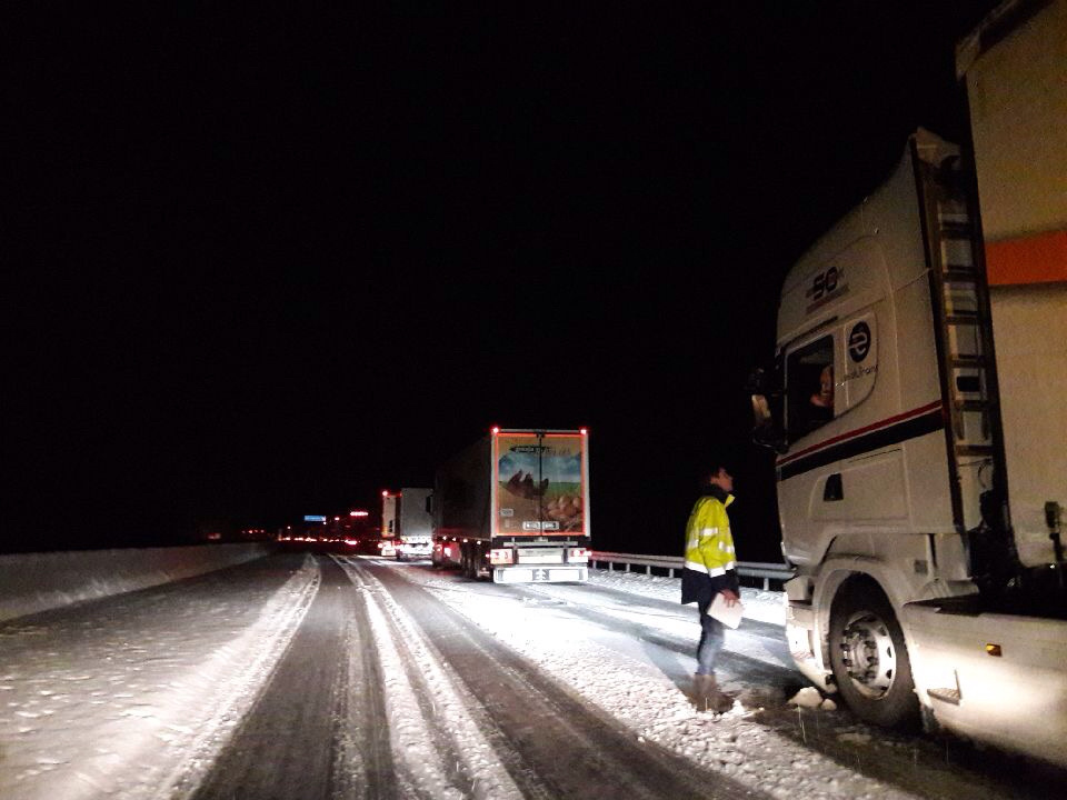 Les poids lourds sont à nouveau bloqués sur les zones de stockage (Photo @ D.R.)