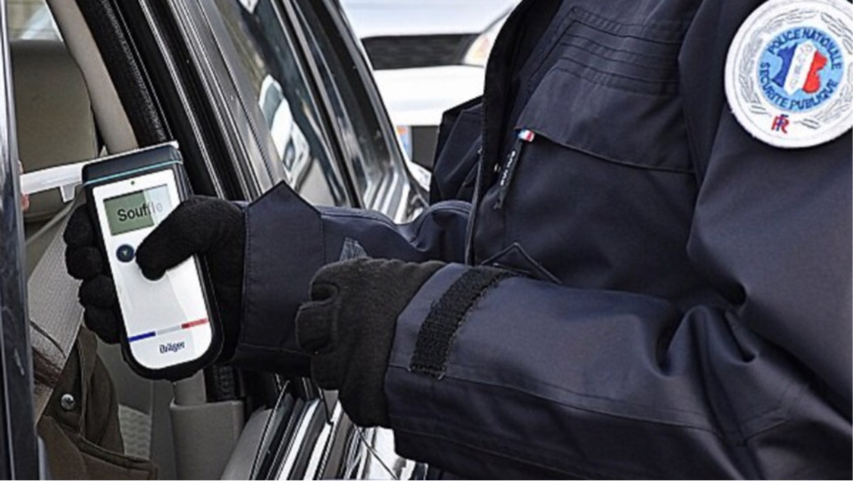 Le conducteur n’a pu souffler dans l’appareil de mesure des policiers (Illustration @ DDSP76)