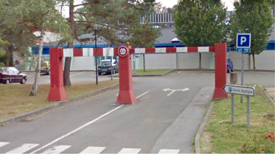 La piscine est fermée depuis avril 2015 pour des raisons de sécurité