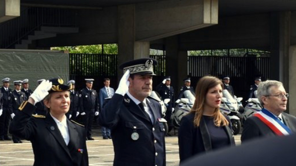 La préfète Fabienne Buccio et le contrôleur général de la police Philippe Trenec, direction départementale de la sécurité publique