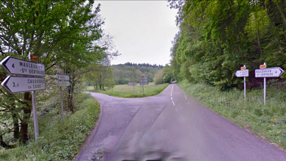 L'accident s'est produit à cette intersection route Sainte-Gertrude, à 4 km du bourg de Maulévrier-Sainte-Gertrude - Illustration © Google Maps