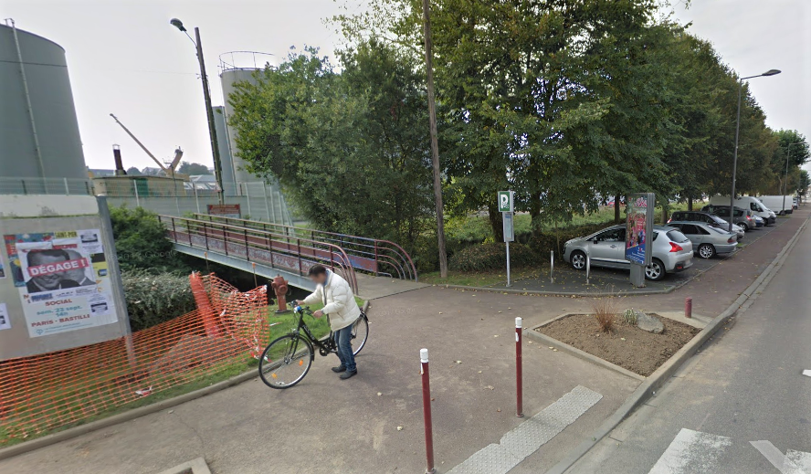 L'agression s'est déroulée à hauteur de la passerelle qui enjambe La Valmont, avenue Jean Lorrain - illustration © Google Maps