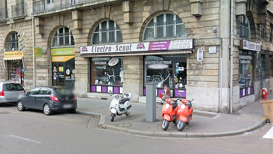 L'individu, muni d'un coupe-boulon, avait tenté de dérober un vélo électrique devant ce magasin du quai du Havre, le 19 juin dernier - Illustration © Google Maps