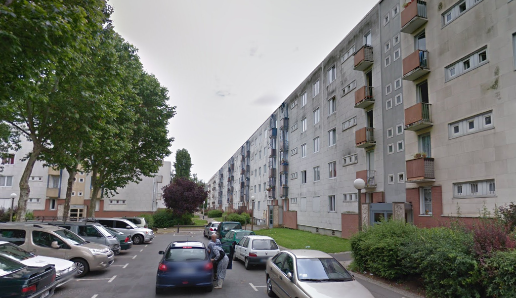 Avenue Blanche-de-Castille : la fillette est tombée du 2ème étage après avoir escaladé un parapet
