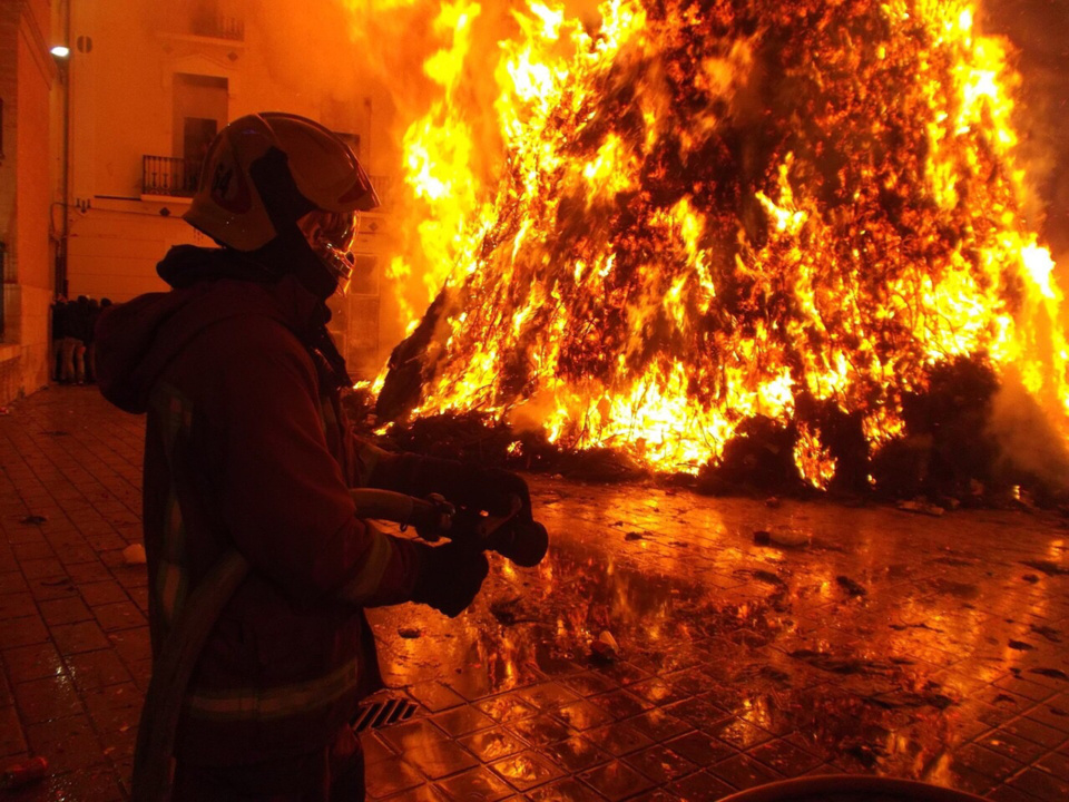 Une cinquantaine de pompiers ont lutté plusieurs heures pour venir à bout du sinistre - Illustration @ Pixabay