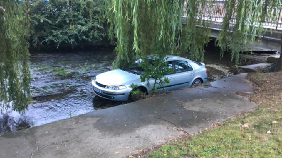 Plus de peur que de mal : le conducteur a été seulement choqué