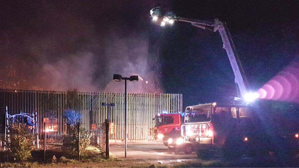 Eure : un incendie embrase le centre de loisirs de Vexin-sur-Epte, aucune victime n'est à déplorer mais les dégâts sont importants