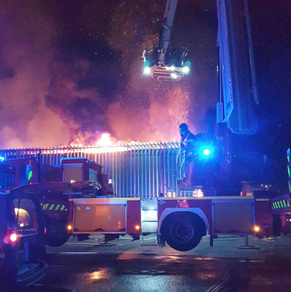 Eure : un incendie embrase le centre de loisirs de Vexin-sur-Epte, aucune victime n'est à déplorer mais les dégâts sont importants