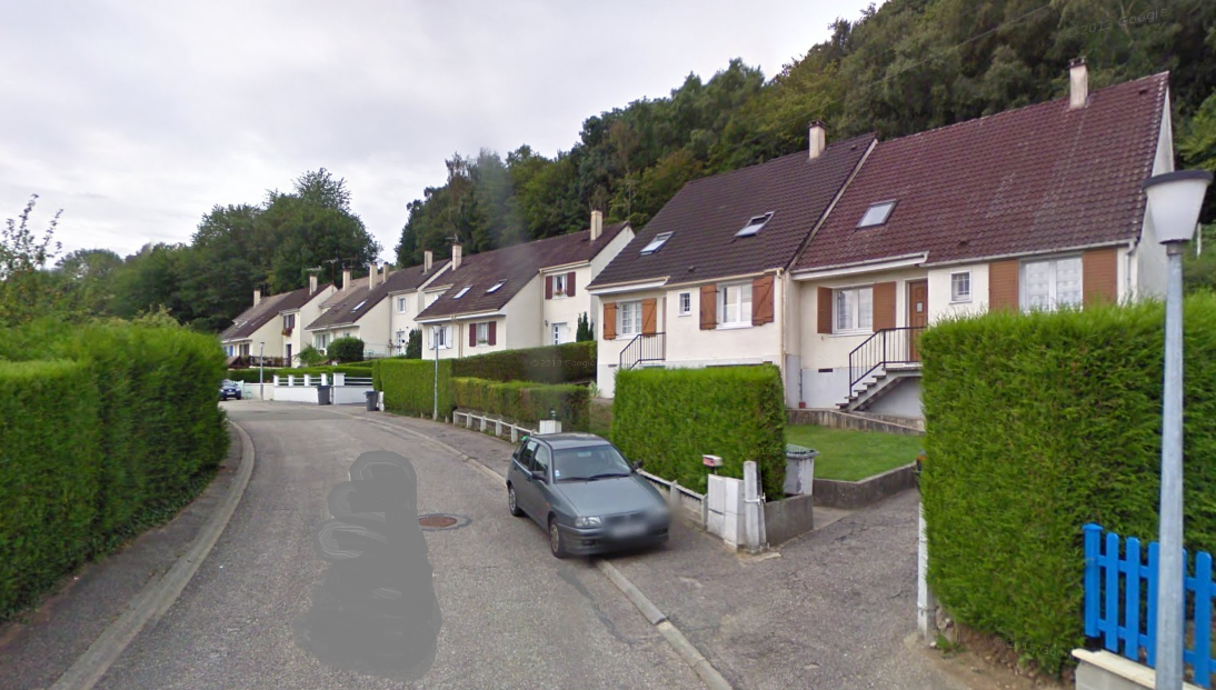 Le drame est survenu dans cette coquette cité pavillonnaire du Houlme - Illustration © Google Maps