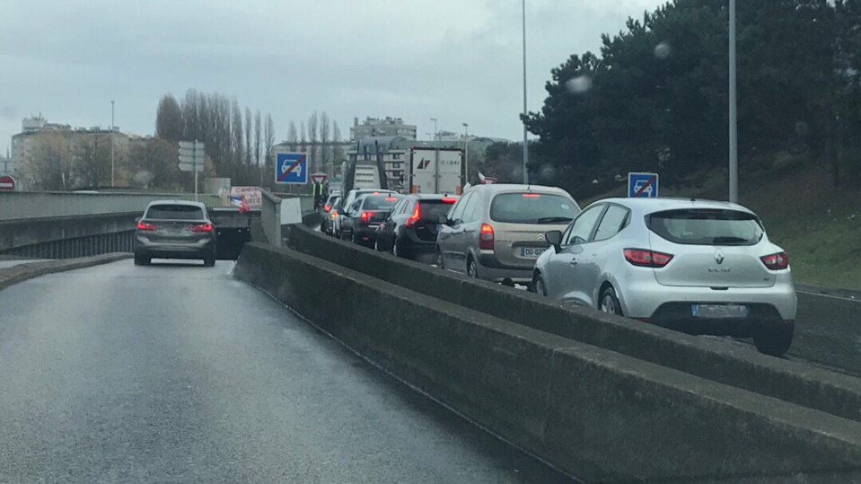 Gilets Jaunes Où Sont Les Barrages Filtrants Ce Lundi 26