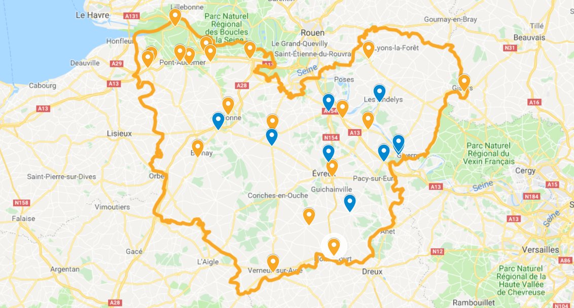 Les points de rassemblements (bleu) et les barrages filtrants (orange) recensés par la préfecture de l'Eure en milieu de l'après-midi