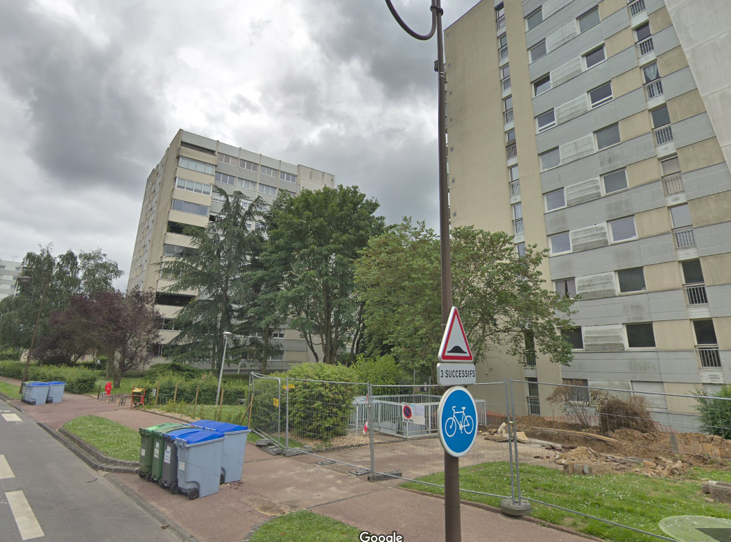 La quadragénaire est tombée du 10e étage - Illustration © Google Maps