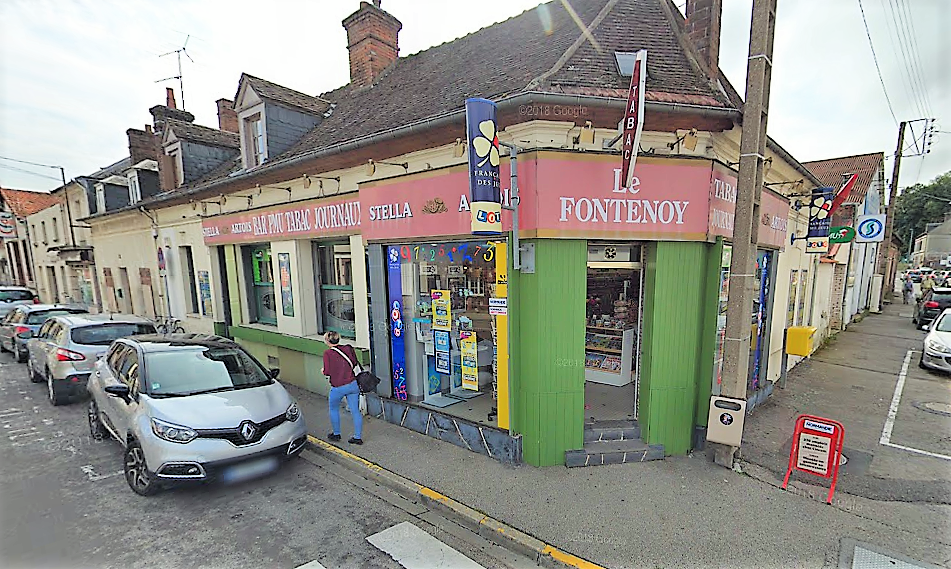 La devanture du bar-tabac a été endommagée à deux reprises en quelques semaines - Illustration © Google Maps
