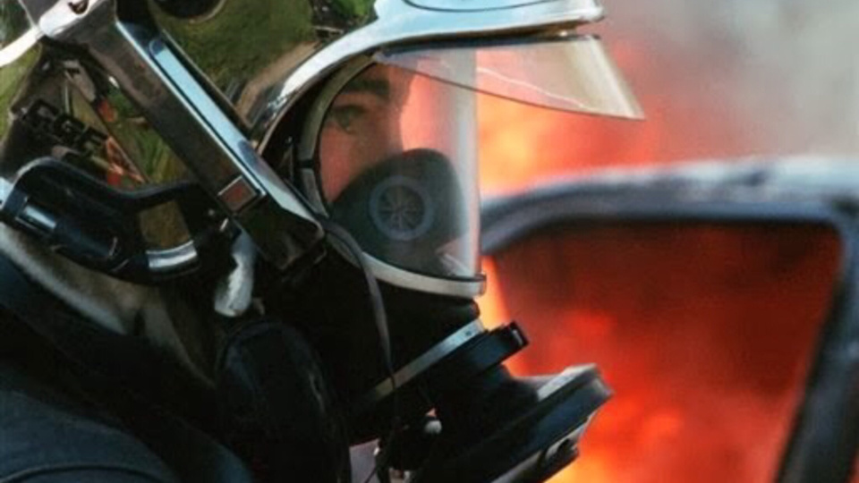 Une trentaine de sapeurs-pompiers ont été engagés pour combattre le feu canapé au Val Druel - illustration