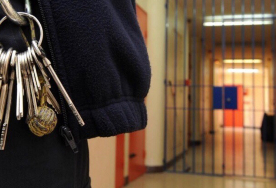 Un surveillant blessé à la gorge par un détenu radicalisé à la prison de Château-Thierry (Aisne)