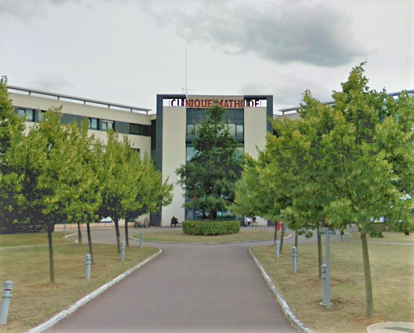 Le bandeau métallique menaçait de tomber à la clinique Mathilde à Rouen