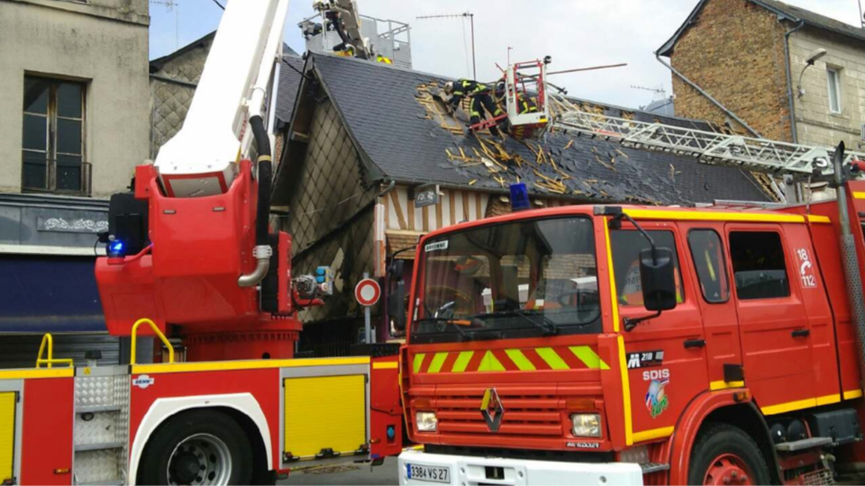 Incendie dans l’Eure : « Le café des Sports » est la proie des flammes à Brionne  