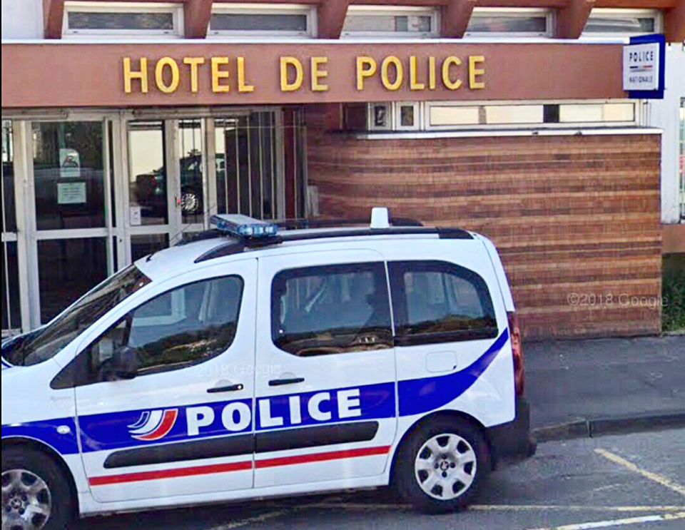 L'automobiliste a été placé en garde à vue à l'hôtel de police pour détention de produits stupéfiants - Illustration