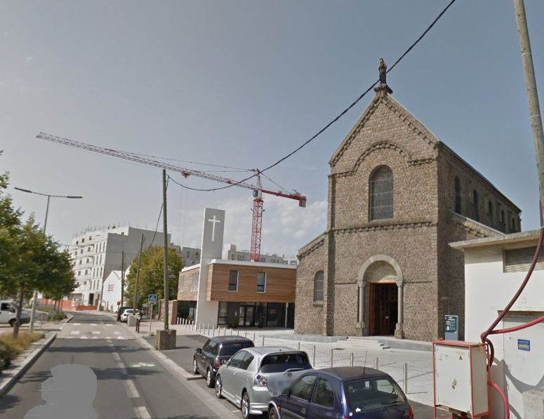 Les enfants se sont emparés des offrandes déposées par les paroissiens - Illustration