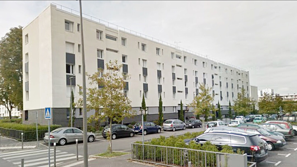 Le feu s’est déclaré dans un appartement du deuxième étage de cet immeuble au 8, rue Galilée - Illustration @ Google Maps