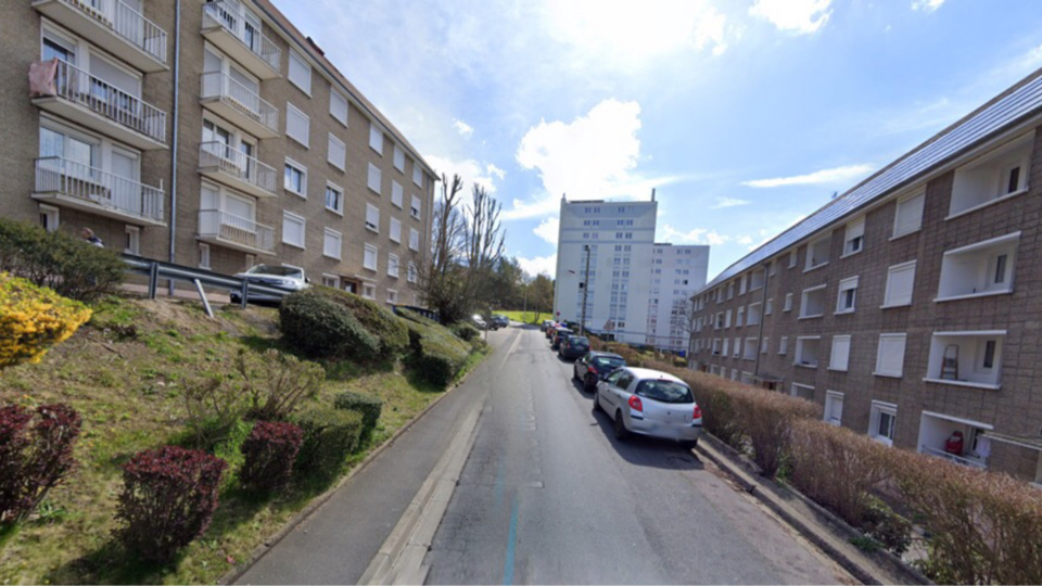 Le drame s'est produit rue de la Liberté à Notre-Dame-de-Bondeville. L'enfant est tombée du deuxième étage d'un immeuble - Illustration © Google Maps