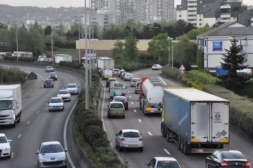 Le respect des distances de sécurité va faire l'objet de toute l'attention des services de police, en Seine-Maritime - illustration © infonormandie