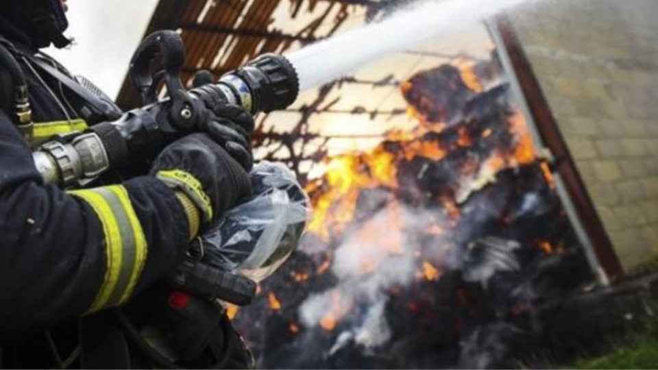 Deux lances ont été déployées pour venir à bout du sinistre - illustration