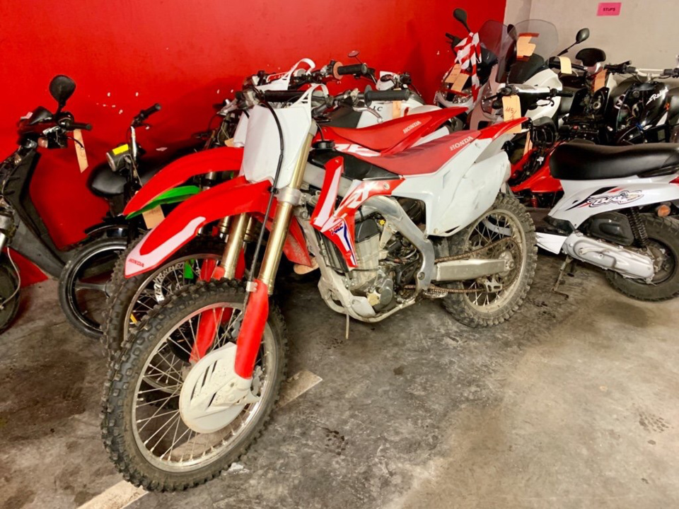 Depuis plusieurs semaines, les services de police du Havre mènent une lutte sans merci contre les rodéos urbains. A chaque fois, les motos ou scooters sont confisqués - Illustration @ Commissariat du Havre / Twitter