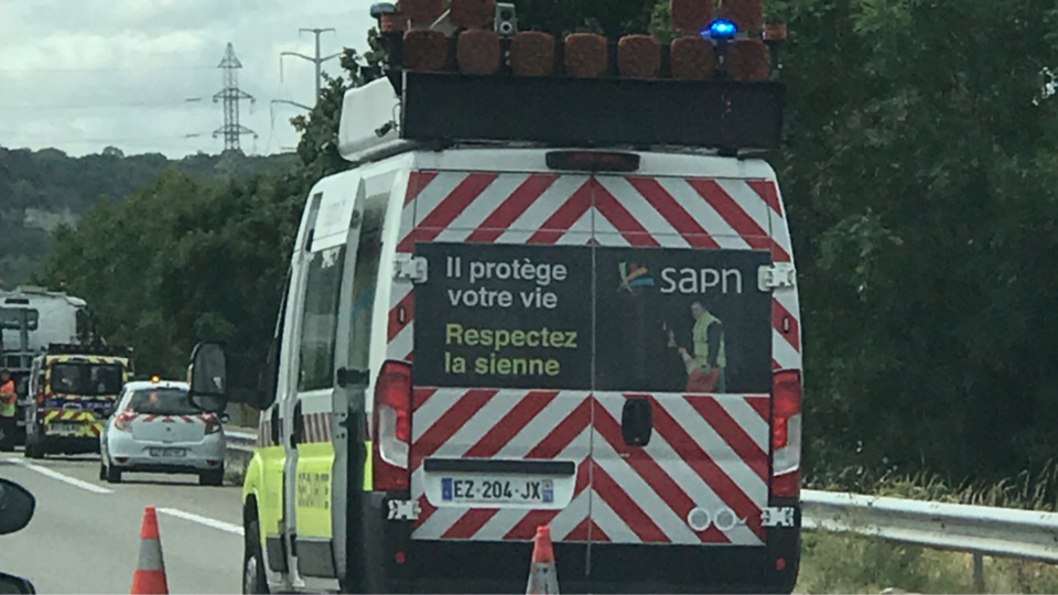 Le trafic a été fortement ralenti entre 11h et 15h, les voies de droite étant neutralisées - illustration ® infonormandie