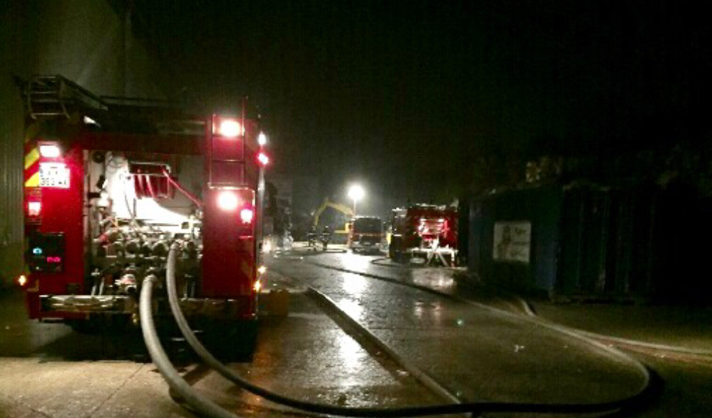 Des moyens importants ont été déployés pour venir à bout de l'incendie cette nuit à Pont-Audemer - illustration