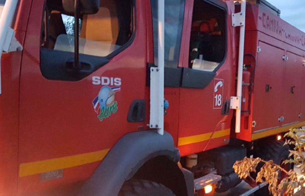 Une quarantaine de sapeurs-pompiers sont intervenus pour éteindre le sinistre et l'empêcher de ses propager - Illustration © infonormandie
