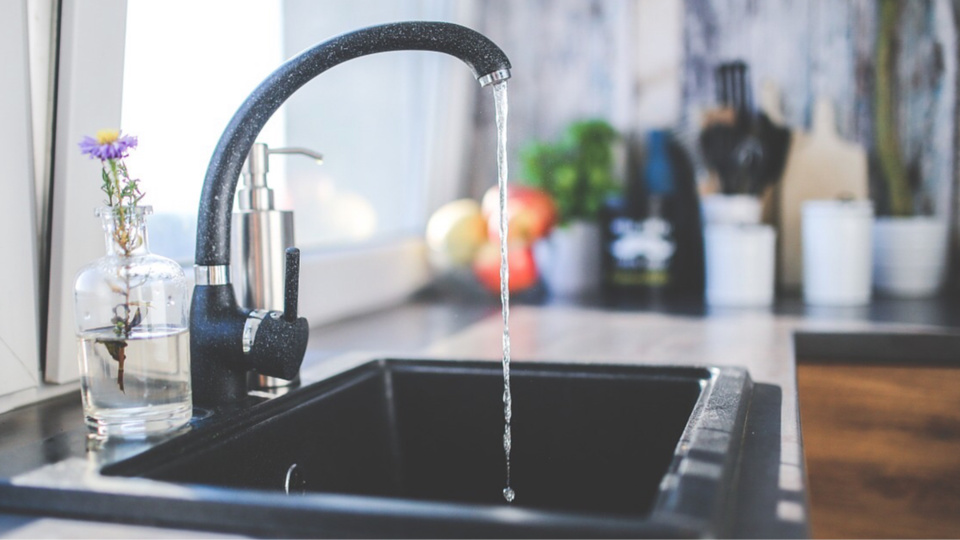 L'eau du robinet est toujours impropre à la consommation pour la grande majorité des habitants du quartier des Neiges - illustration @ Pixabay