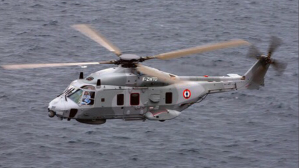 Le centre régional opérationnel de surveillance et de sauvetage (CROSS) Gris-Nez a engagé de gros moyens, dont cet hélicoptère de la Marine nationale - Illustration © Marine Nationale