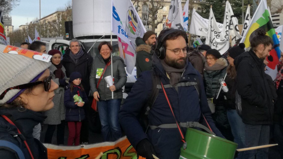Comme lors de la journée du 5 décembre, les enseignants seront encore très nombreux dans les rues de Rouen pour s'opposer à la réforme des retraites - Illustration © SNUipp-FSU 76/ Twitter