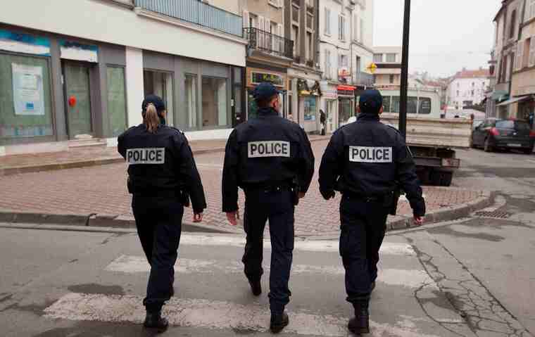 Les policiers étaient en mission de sécurisation dans le quartier du Val Fourré - Illustration © DGPN