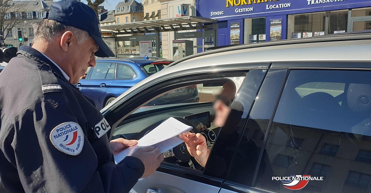 Seule l'attestation remplie par l'employeur suffit lors des contrôles de police ou de gendarmerie - Photo © DDSP76
