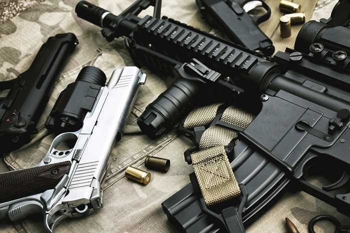 Pistolets,revolvers, armes d'épaule ont été découverts dans la maison du sexagénaire  - Photo d'illustration © iStockphoto