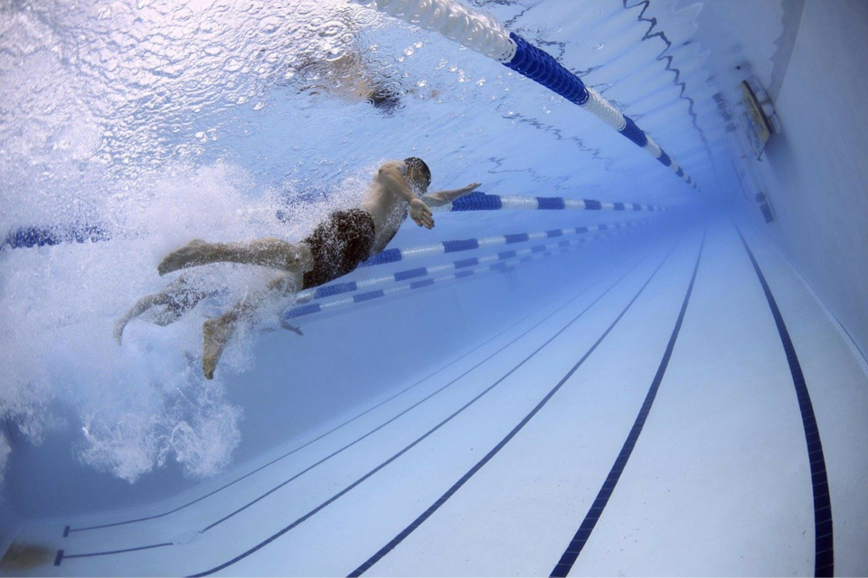 Des conditions sanitaires strictes vont être imposées aux baigneurs - Illustration @ Pixabay