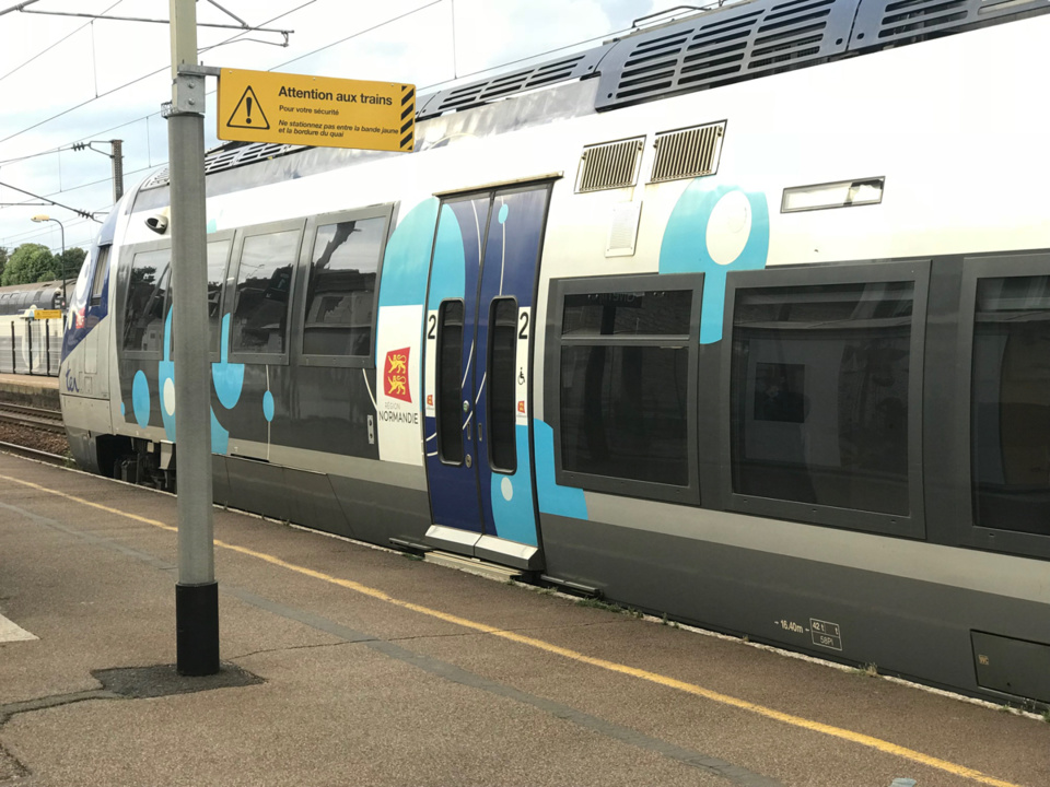L’agression s’est déroulée dans un train de la ligne J - illustration @ infoNormandie