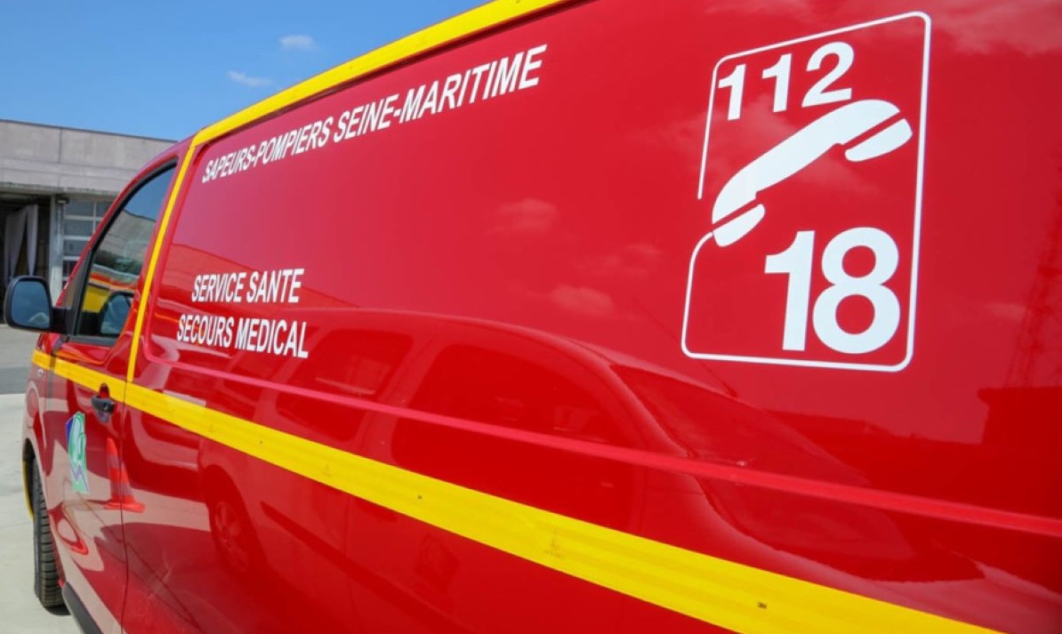 Les deux blessés devaient être transportés par les sapeurs-pompiers vers l'hôpital le plus proche - illustration © Sdis76