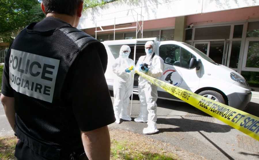 Le service régional d'identité judiciaire a procédé à des investigations sur le lieu des tirs, à la recherche du moindre indice - Illustration © DGPN